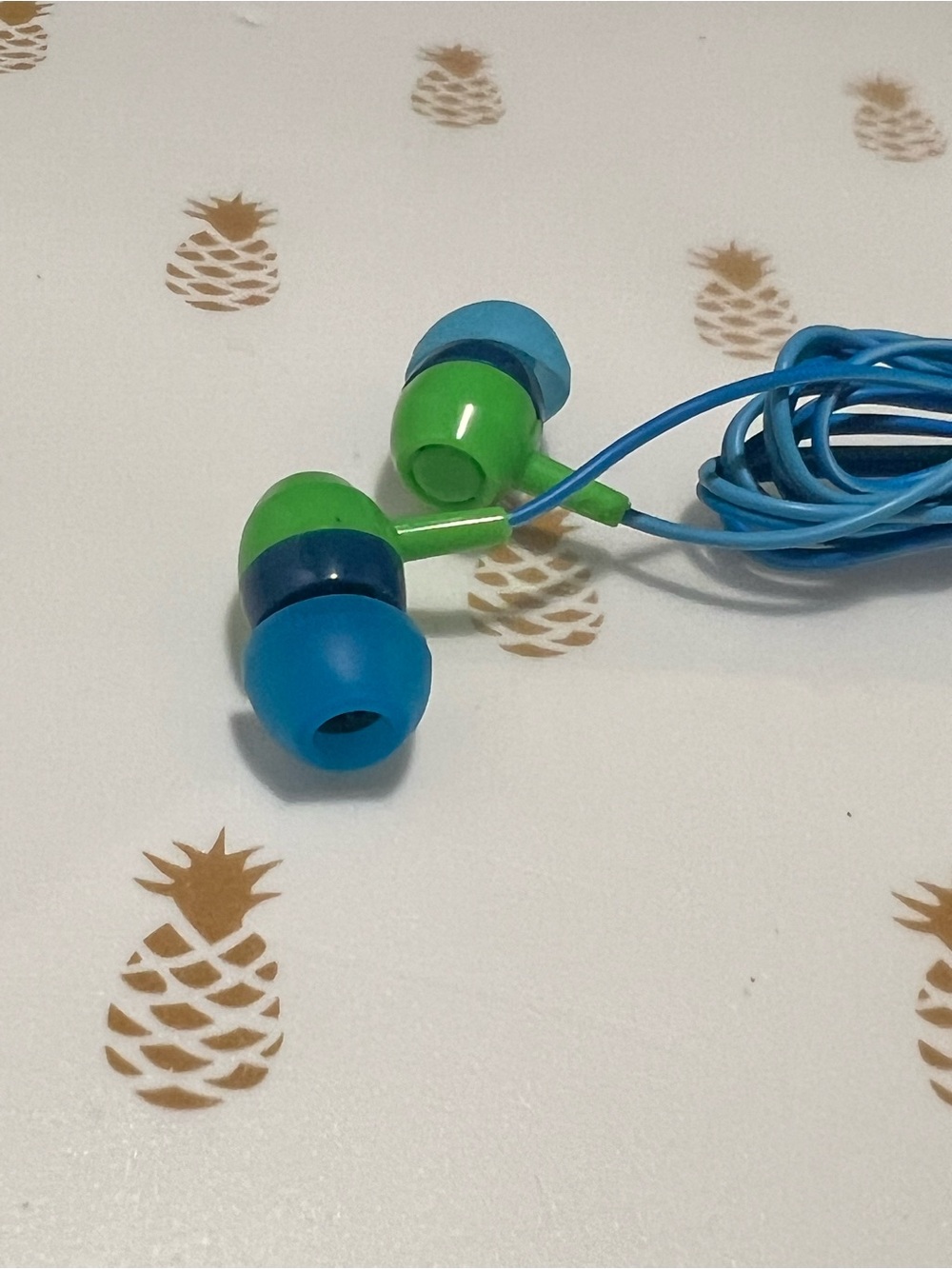 Blue and Green Wired In-Ear Earbuds